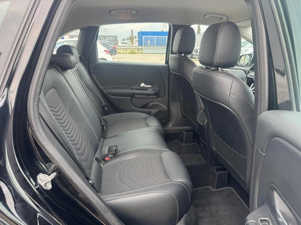 Mercedes-Benz Classe B - W247 2018 - B 180 d Premium auto