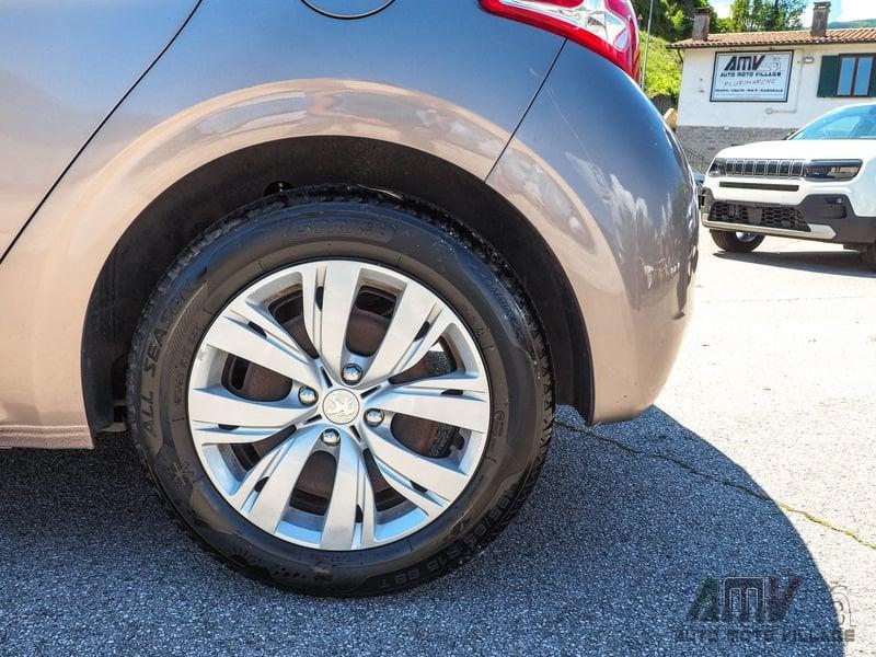 Peugeot 208 1.4 HDi 68 CV 5 porte Active