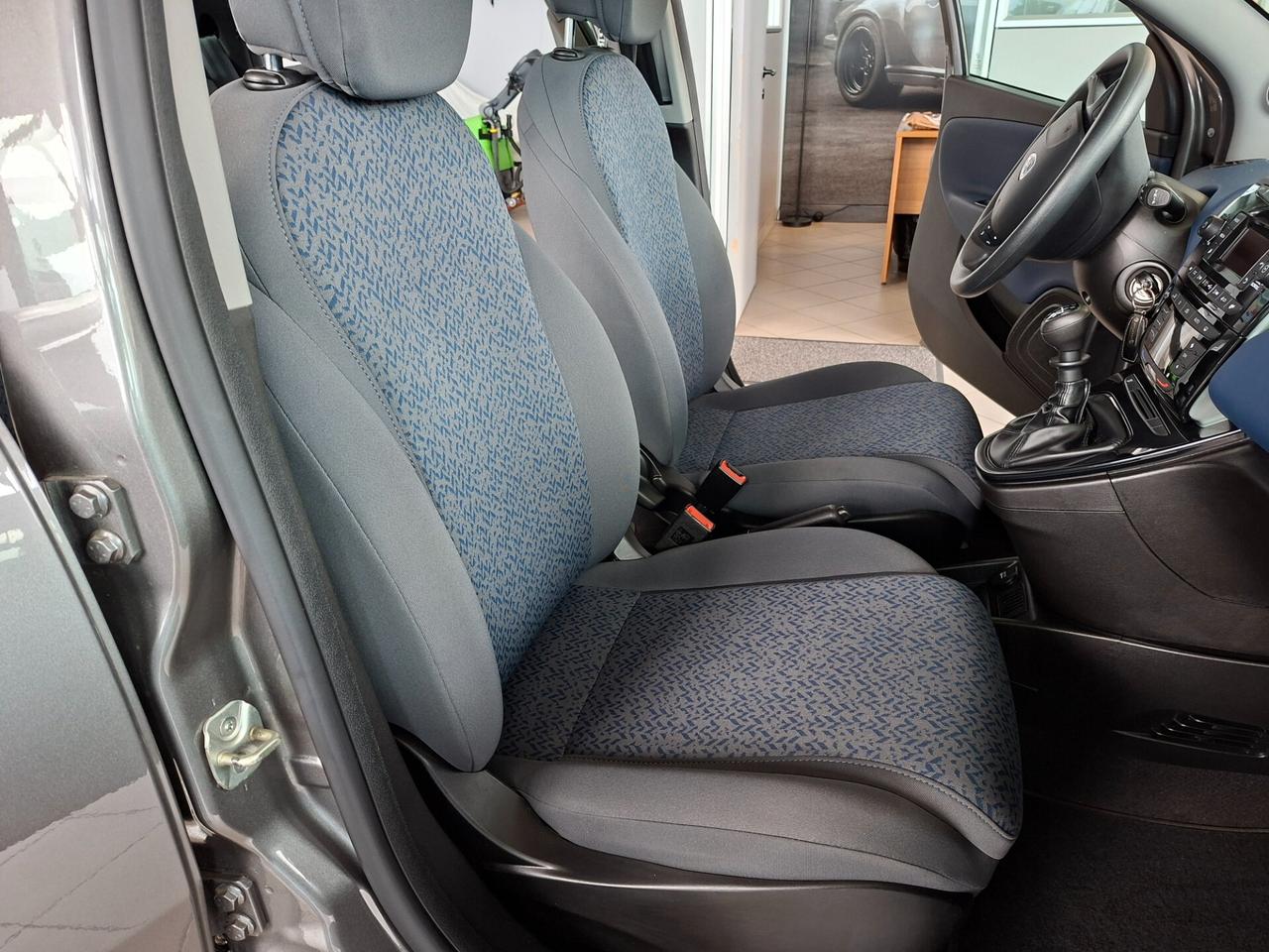 Lancia Ypsilon 1.0 FireFly 5 porte S&S Hybrid Gold
