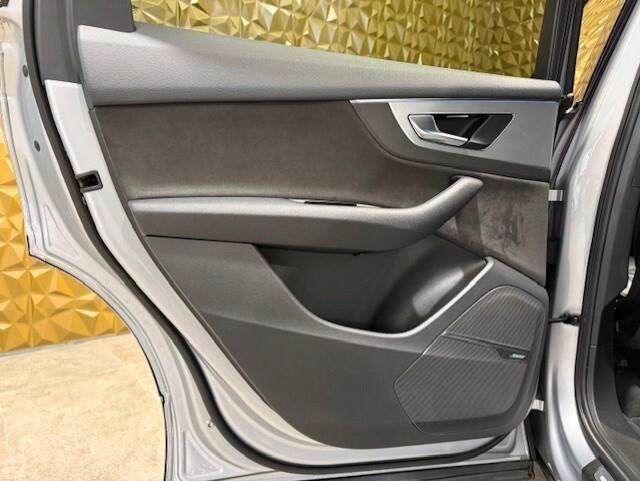 Audi Q7 SQ7 4.0 V8 TDI quattro tiptronic 7p