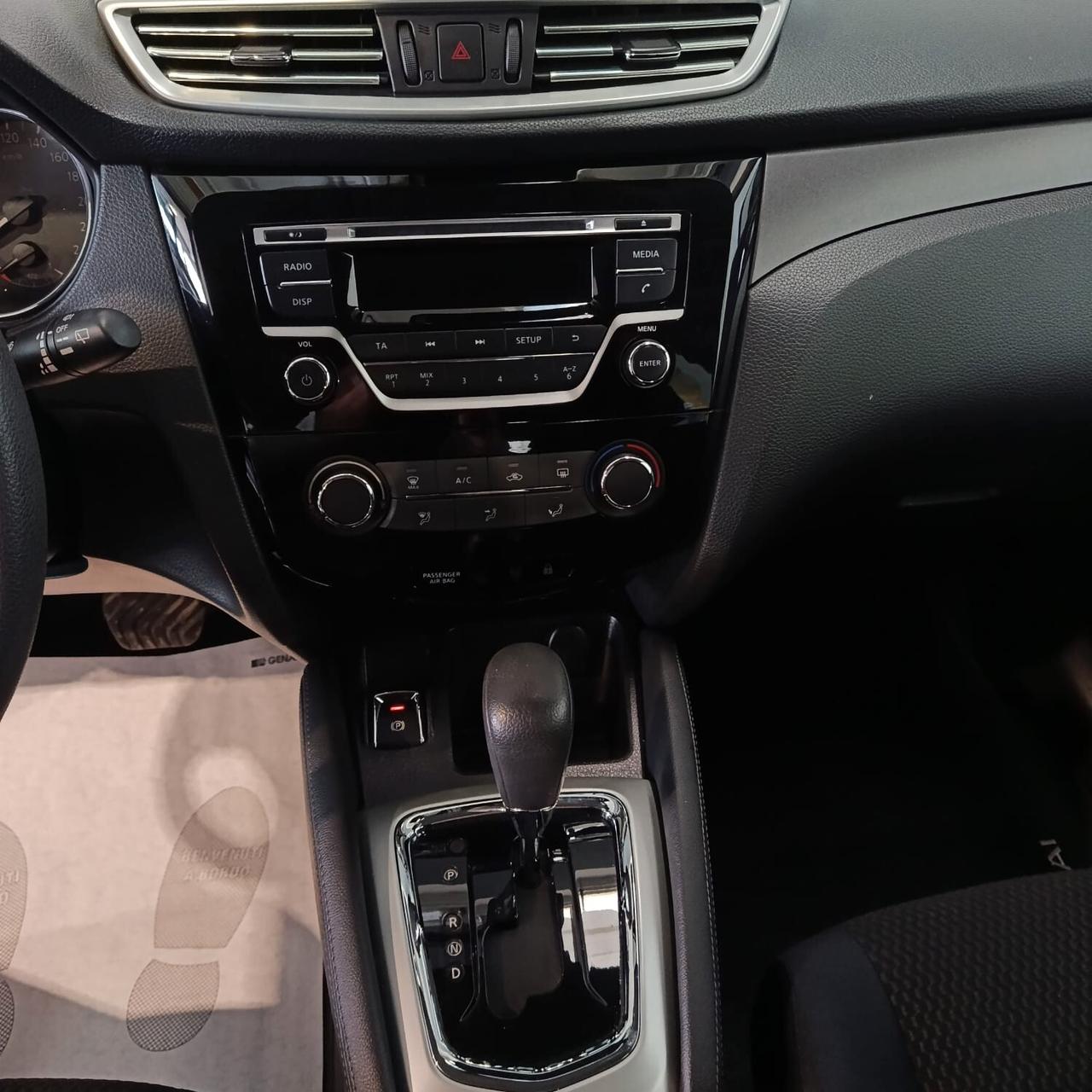 Nissan Qashqai 1.2 BENZINA AUTOMATICA NEOPATENTATI