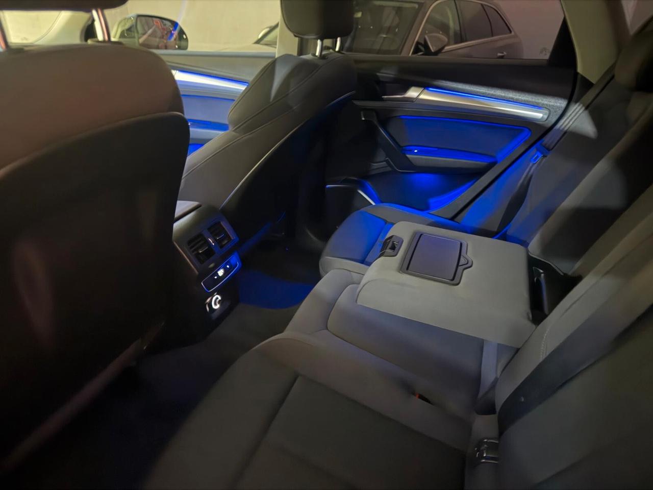 Audi Q5 40 TDI quattro S tronic Sport Virtual Cockpit, Fari Full Led e pacchetto luci ambiente multicolor