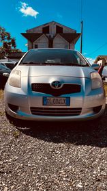 Toyota Yaris 1.0 3 porte Sol
