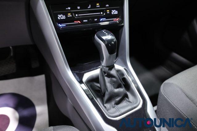 VOLKSWAGEN T-Roc 1.5 TSI ACT DSG LIFE FARI LED