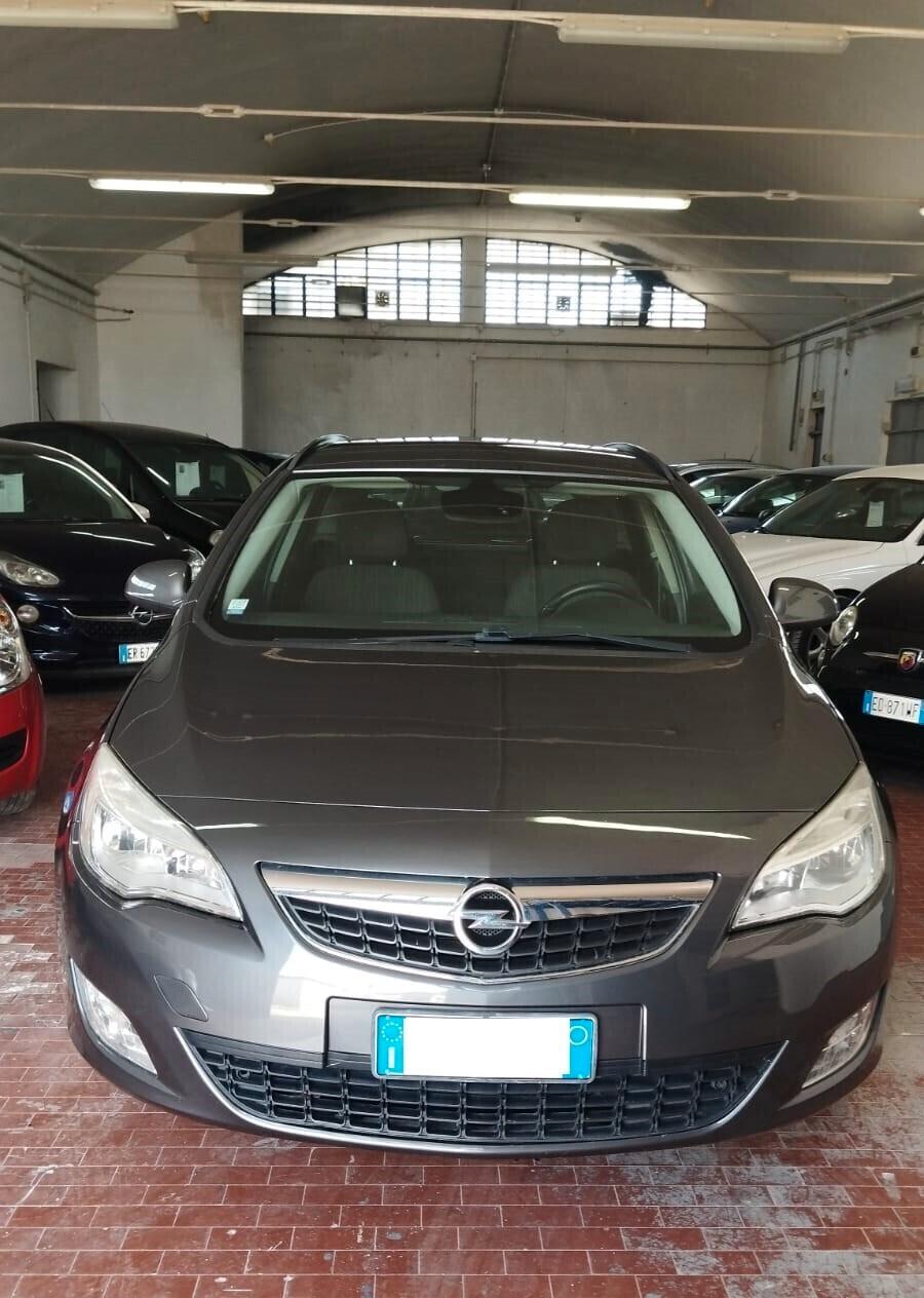 Opel Astra 1.7 CDTI 110CV Sports Tourer Cosmo