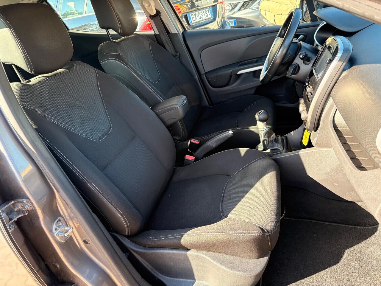 Renault Clio dCi 8V 75 CV Start&Stop 5 porte Energy Duel