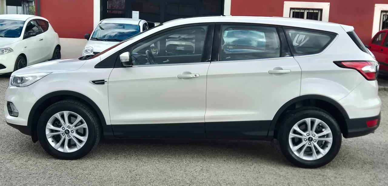 Ford Kuga 2.0 TDCI 150 CV S&S 2WD Titanium