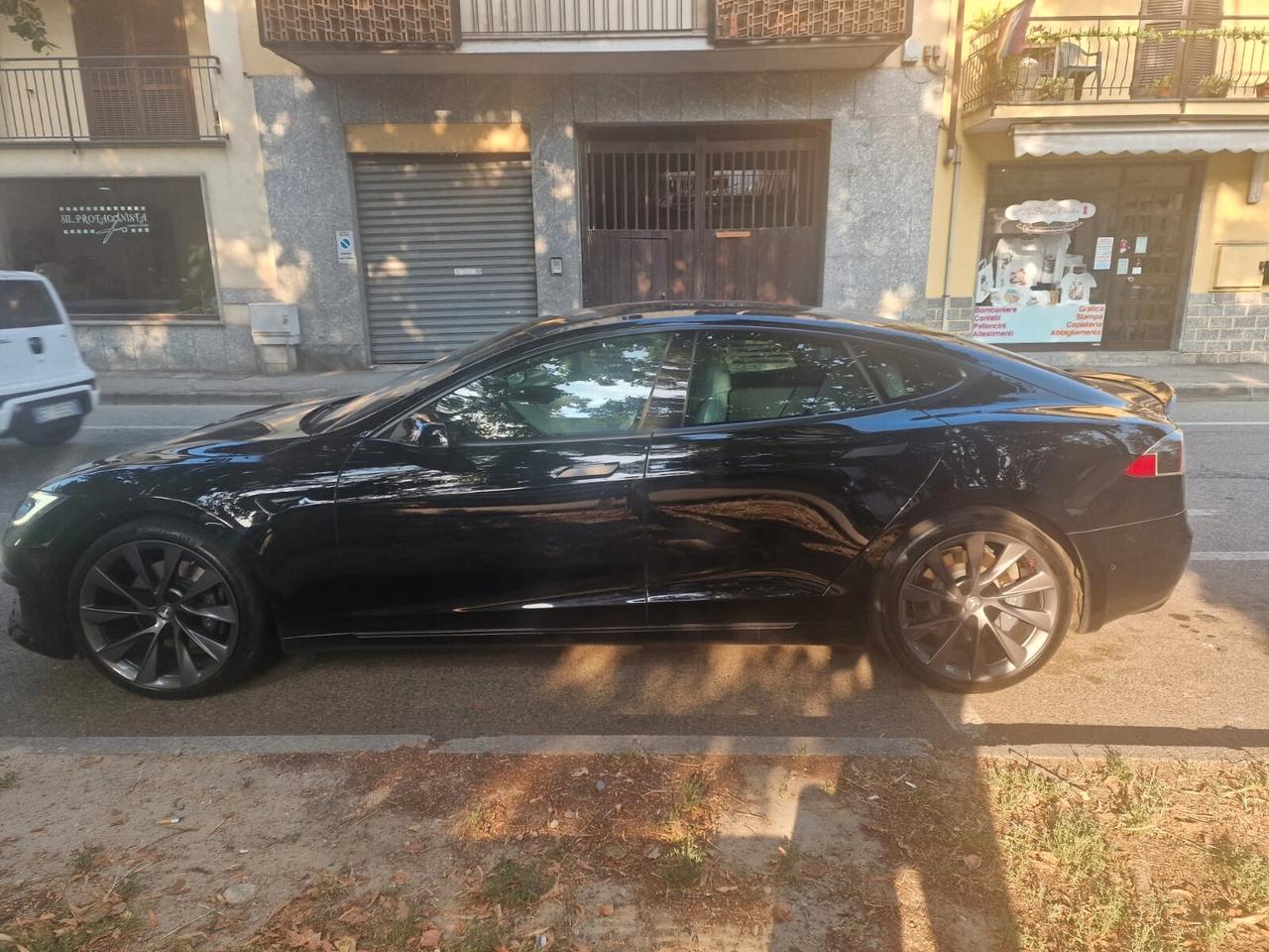 Tesla Model S Dual Motor PELLE TOTALE BIANCA