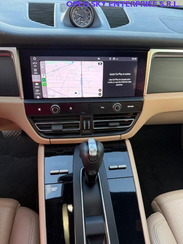 PORSCHE Macan 2.0