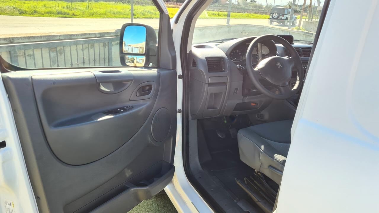 Peugeot Expert 2.0 HDi 125cv 11 QL H1L1 2014