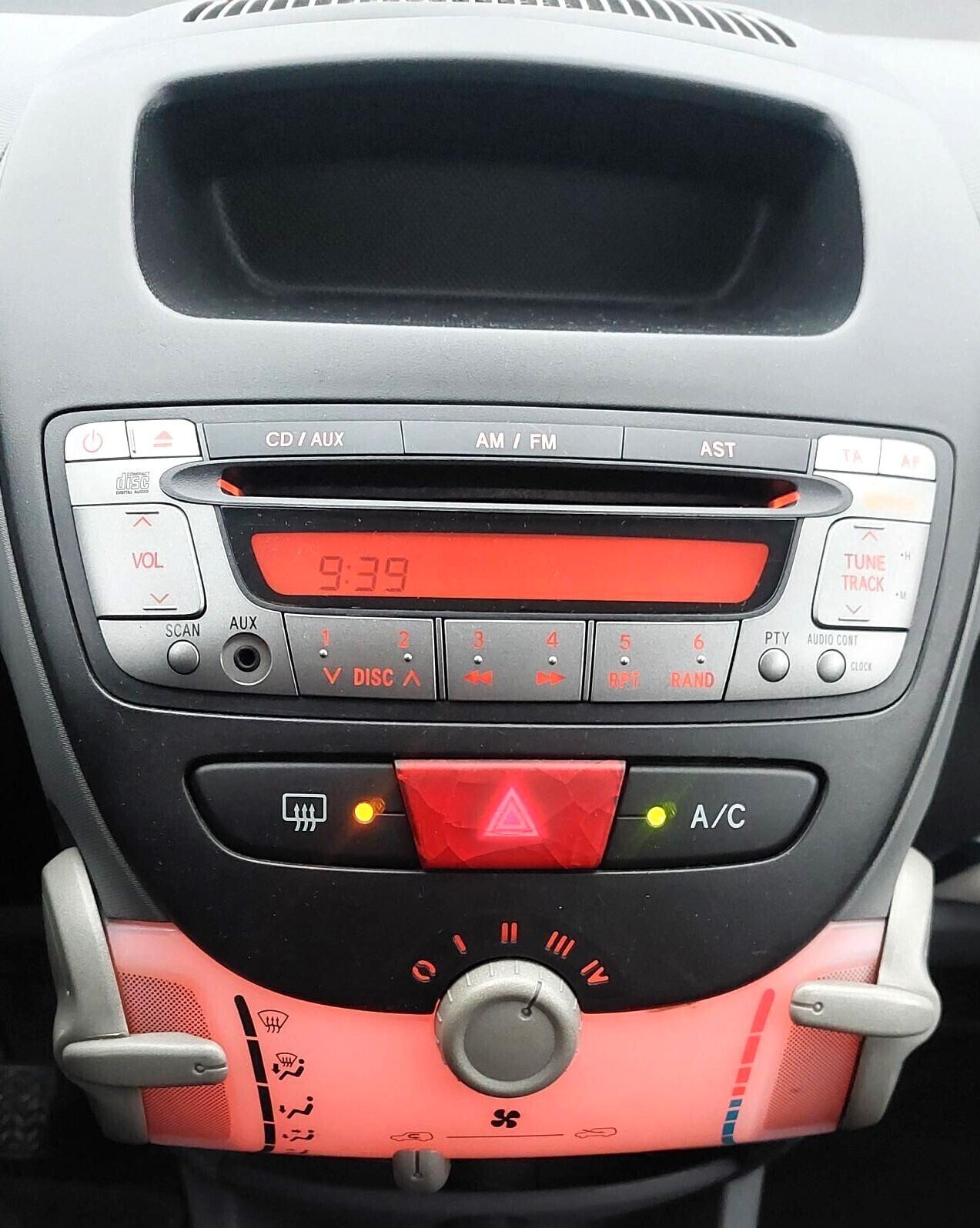 CITROEN C1 - CONSUMI RIDOTTI - UNICO PROPRIETARIO