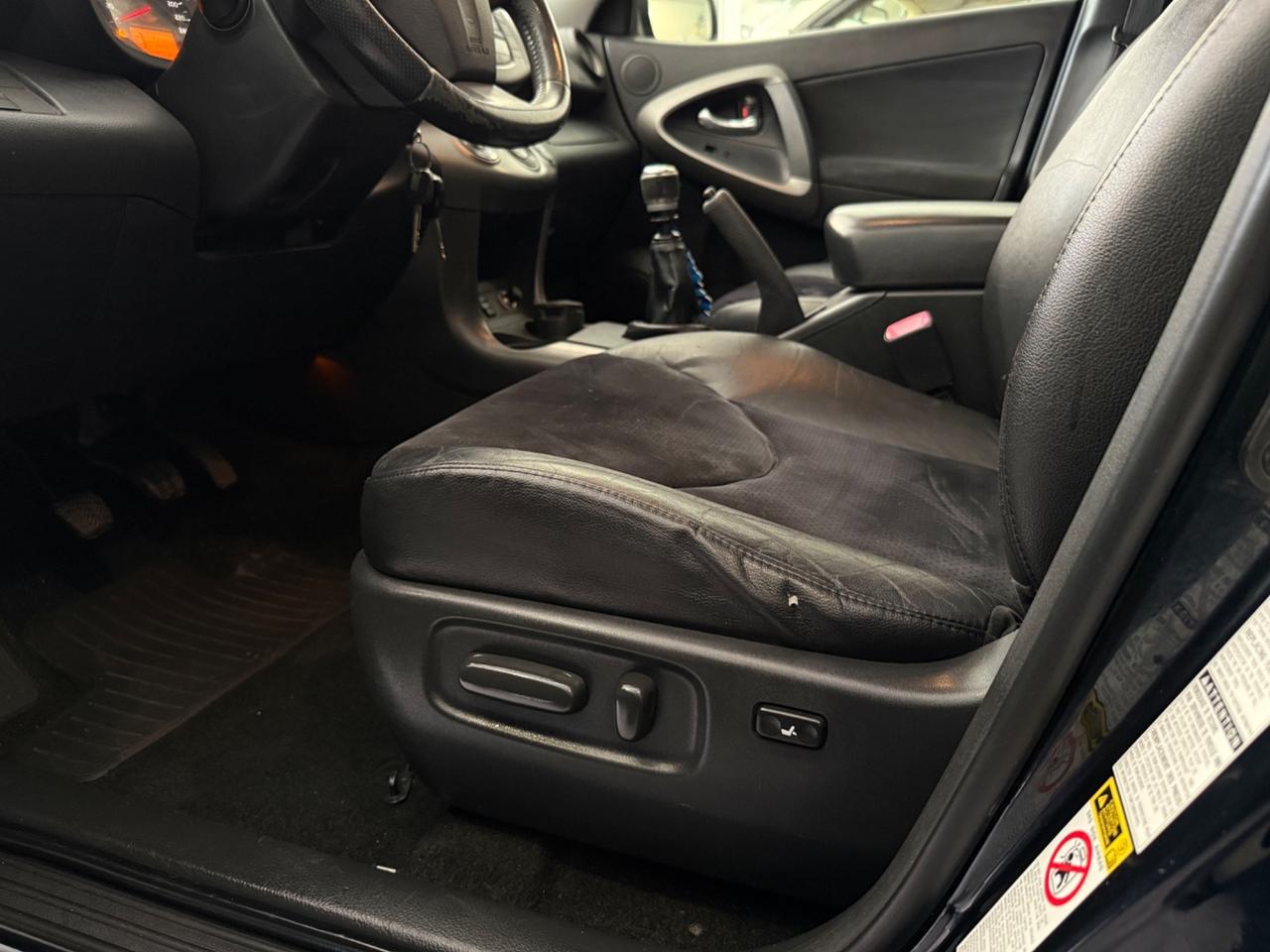 Toyota RAV 4 2.2 DIESEL ANNO 2012