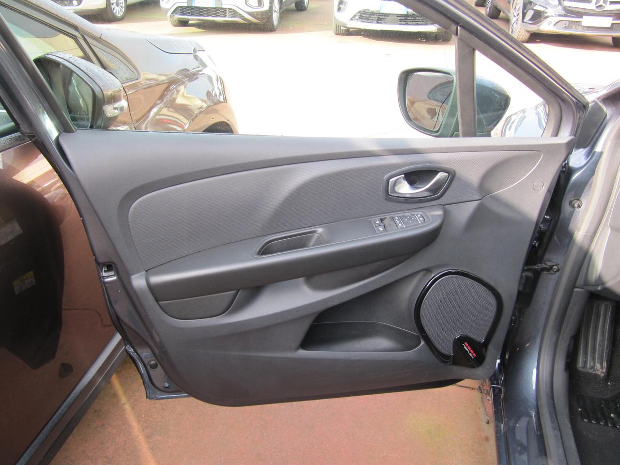 Renault Clio dCi 8V 75CV Start&Stop 5 porte Energy Zen