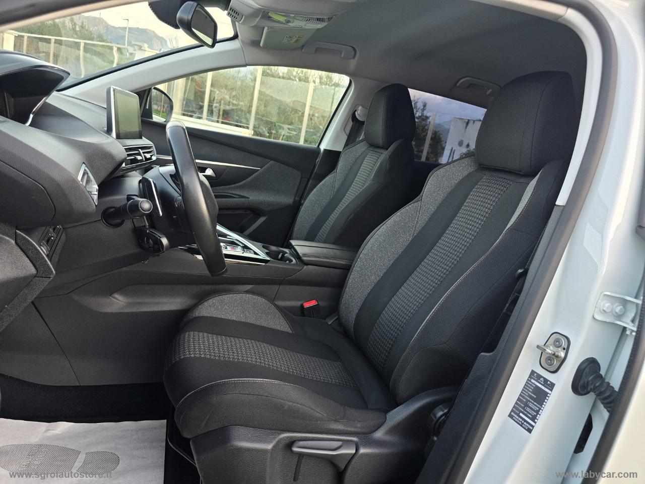 PEUGEOT 3008 BlueHDi 130 S&S EAT8 Business