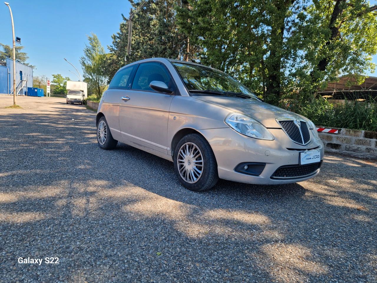 Lancia Ypsilon Benzina per neopatentati