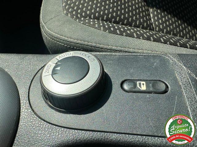 NISSAN Qashqai 2.0 dCi DPF 4WD Acenta 4X4