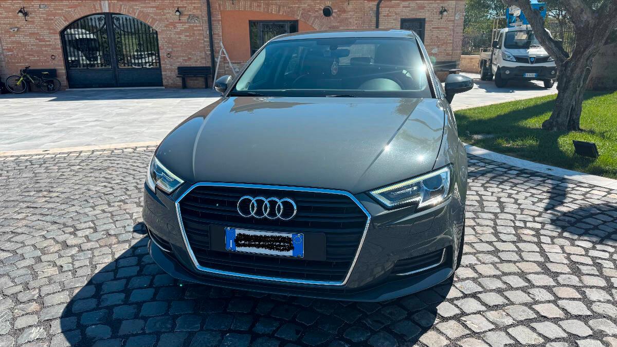 Audi A3 Sportback 30 1.6 tdi Sport 116cv s-tronic