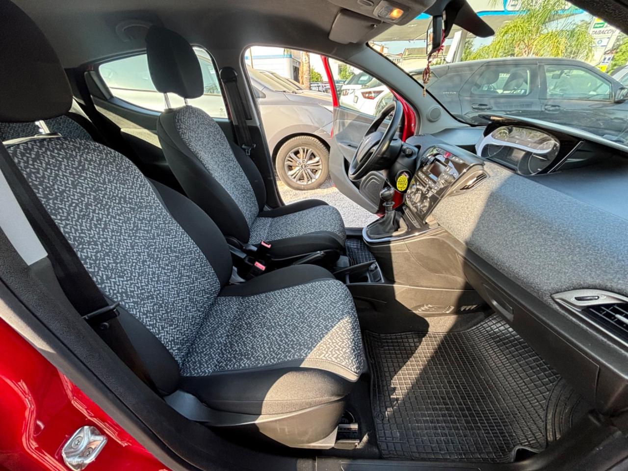 LANCIA YPSILON 1.2 BENZINA SOLI 20.000KM