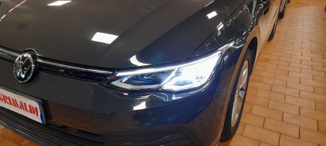 VOLKSWAGEN Golf 1.5 TGI DSG Life NAVI