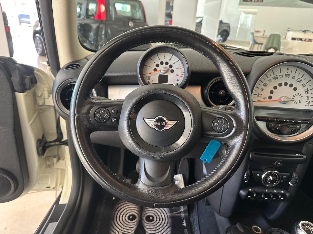 Mini 1.6 16V One (55kW)