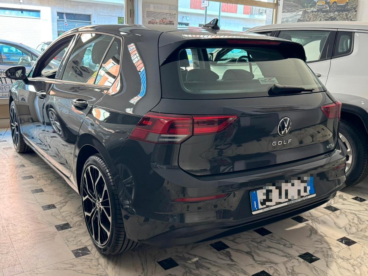 Volkswagen Golf 1.0 eTSI EVO DSG Life