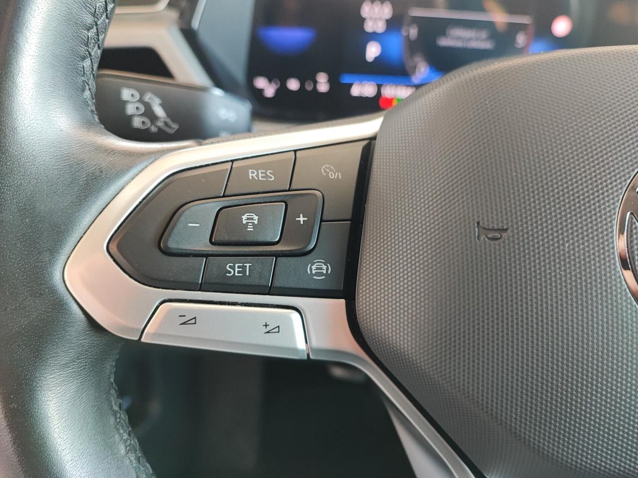 Volkswagen Touran 2.0 TDI 150 CV SCR DSG Business BlueMotion Technology