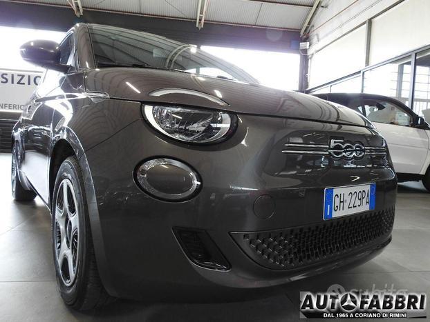 FIAT - 500 E - 500 Passion Berlina Car Play+