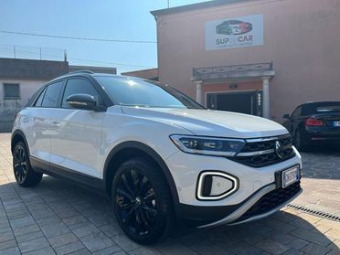 VOLKSWAGEN T-Roc 1.5 TSI ACT DSG Style - BLACK PACK -