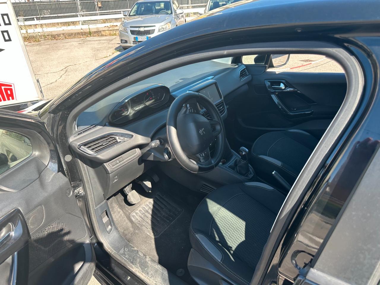 Peugeot 208 BlueHDi 100 5 porte Allure