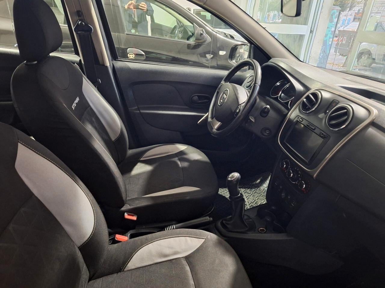 Dacia Sandero Stepway 1.5 dCi 90cv NAVI