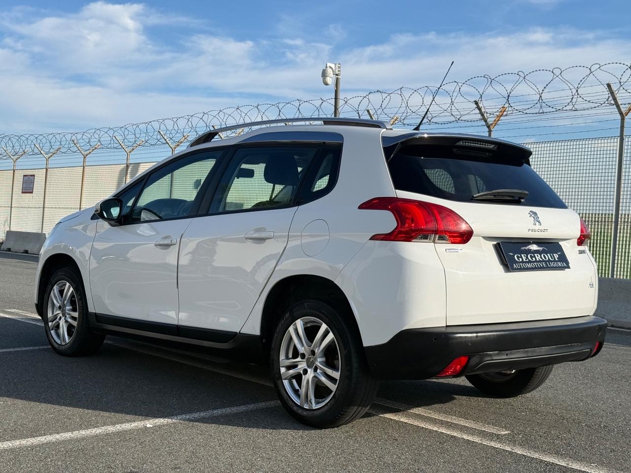 Peugeot 2008 BlueHDi 100 Allure-TETTO-FULL-PERMUTABILE
