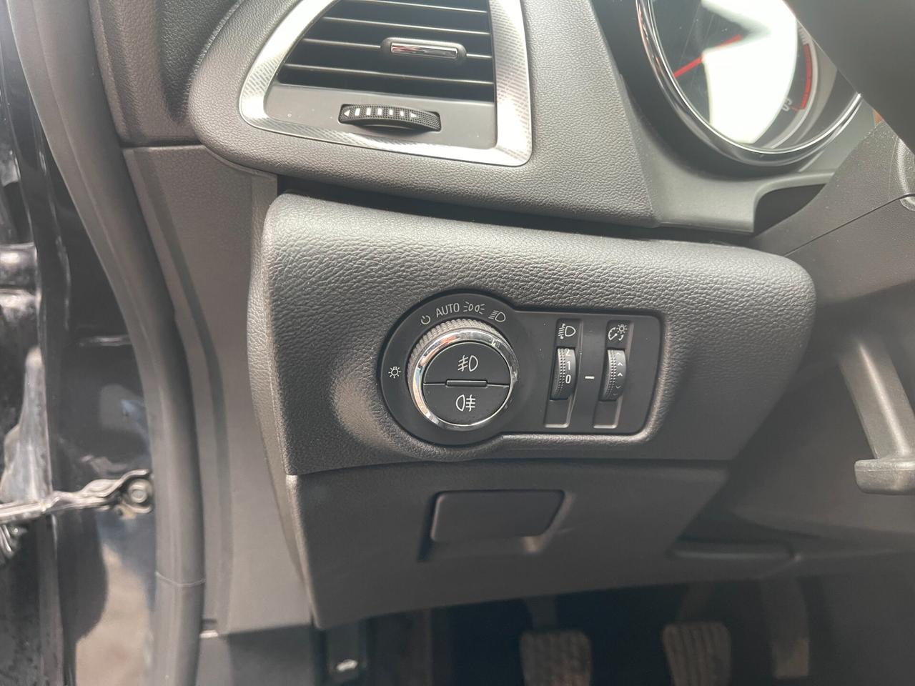 Opel Astra 1.7 CDTI 125CV Sports Tourer Cosmo NEO PATENTATO