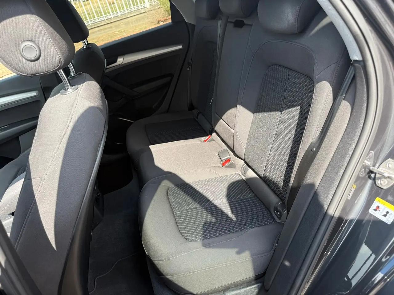 Audi Q5 Sportback 40 2.0 tdi mhev 12V Business Advanced