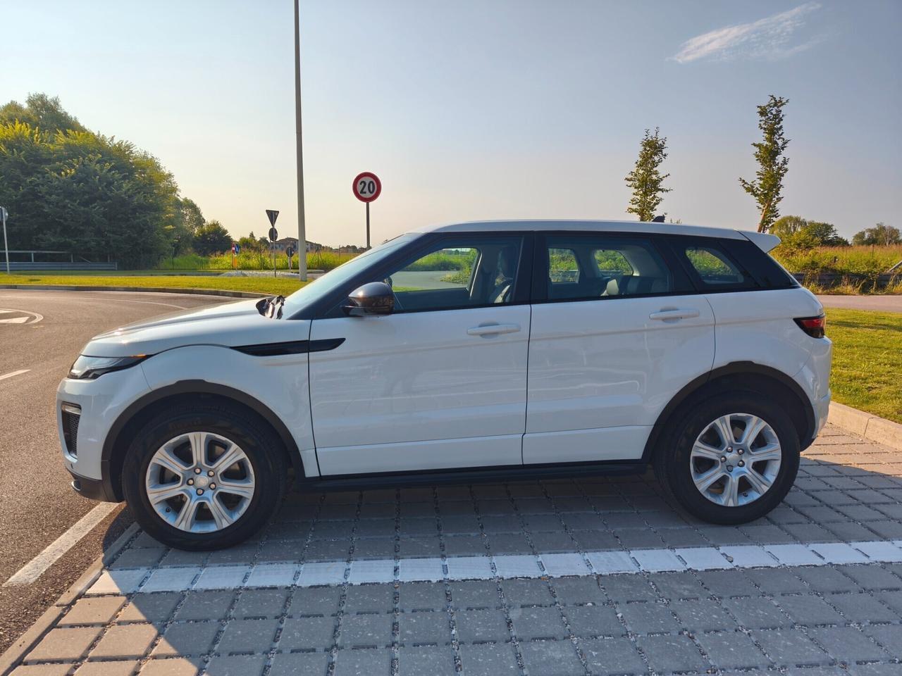 LAND ROVER EVOQUE 2.0D HSE 4X4 KM80MILA