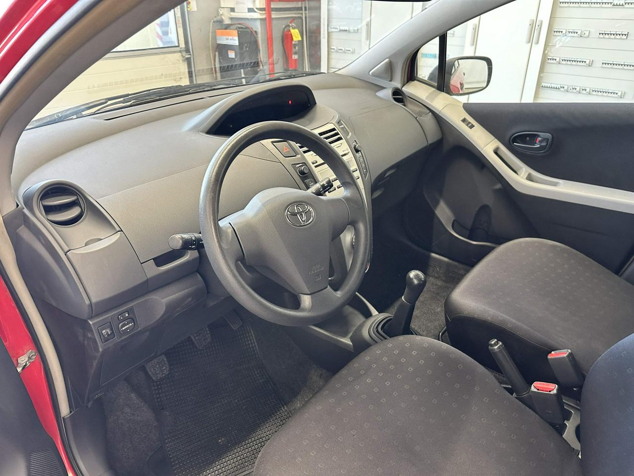 Toyota Yaris 5p 1.0