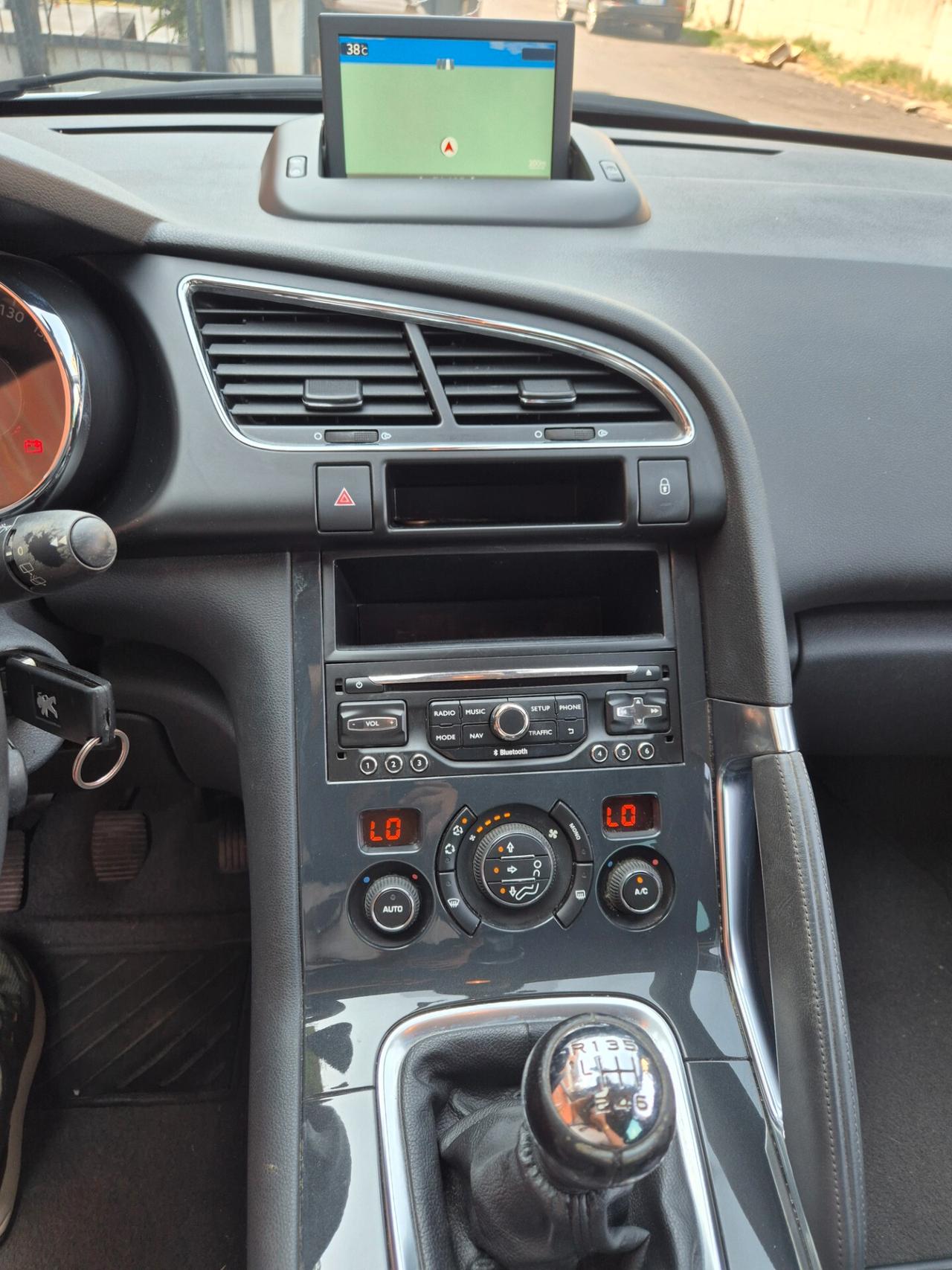 Peugeot 3008 1.6 HDi 115CV Business