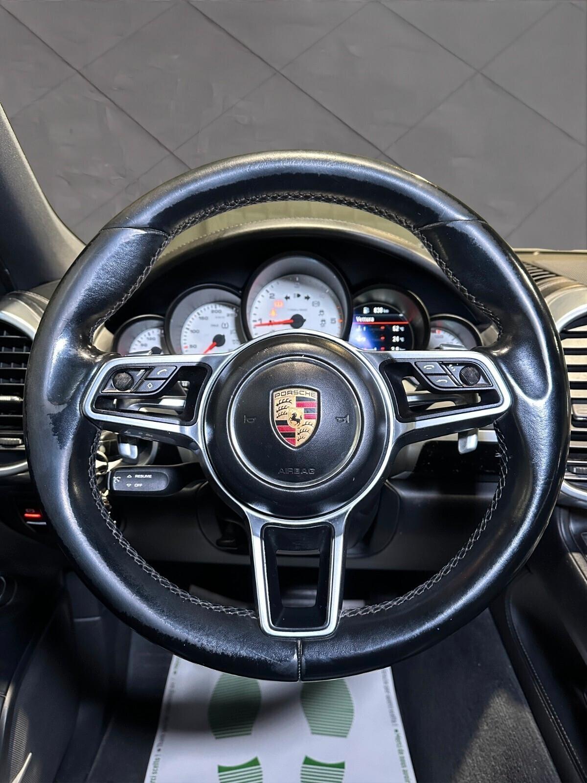 Porsche Cayenne 3.0 TIPTRONIC