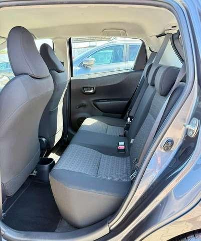 Toyota Yaris 2011 5p 1.0