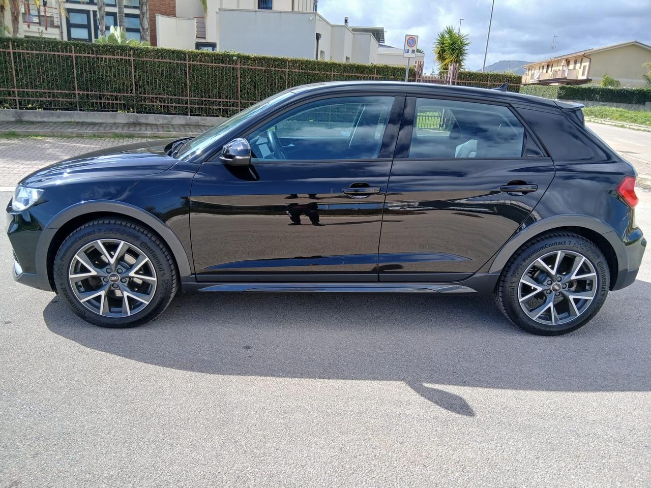 Audi A1 allstreet 35 TFSI Admired