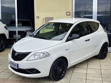 Lancia Ypsilon 1.2 69 CV Gold Plus Black and Noir - 70 Aziendale