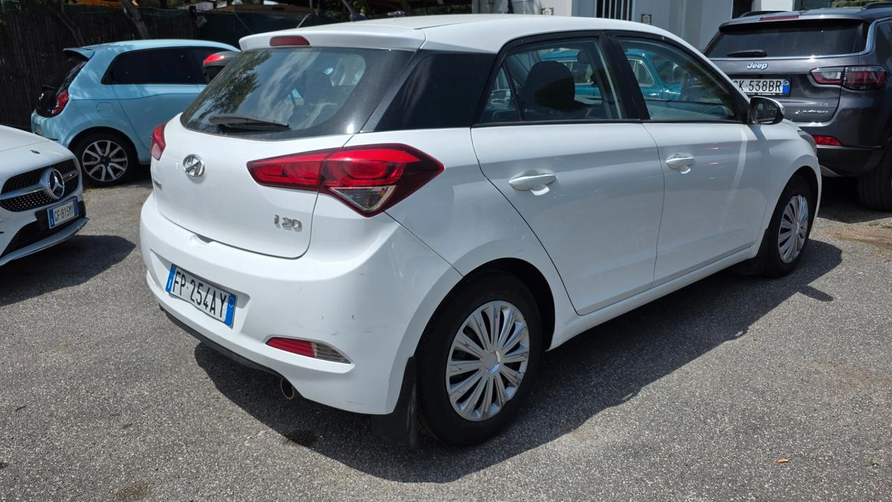 Hyundai i20 1.1 CRDi 12V 5 porte Go!