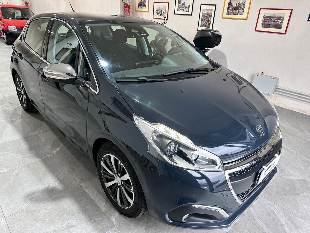 Peugeot 208 BlueHDi Allure - FULL – DA VETRINA – LED – NAVI