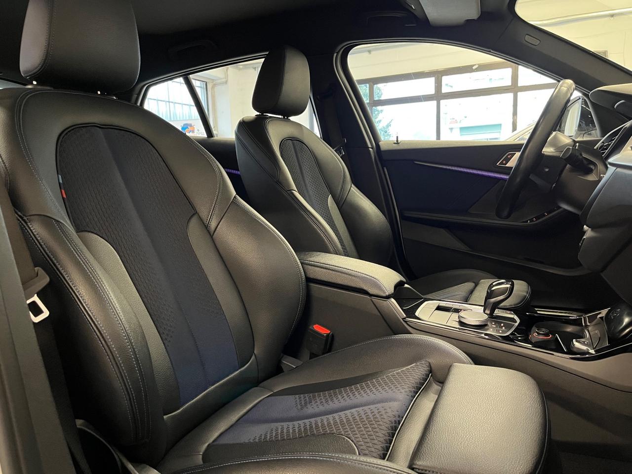 Bmw 118 118d 5p. Msport