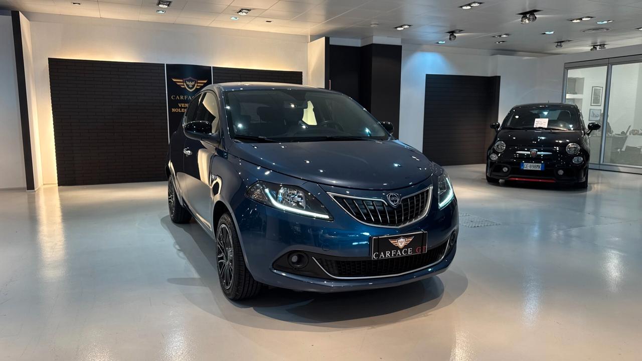 Lancia Ypsilon 1.0 70cv Hybrid Gold - 2023
