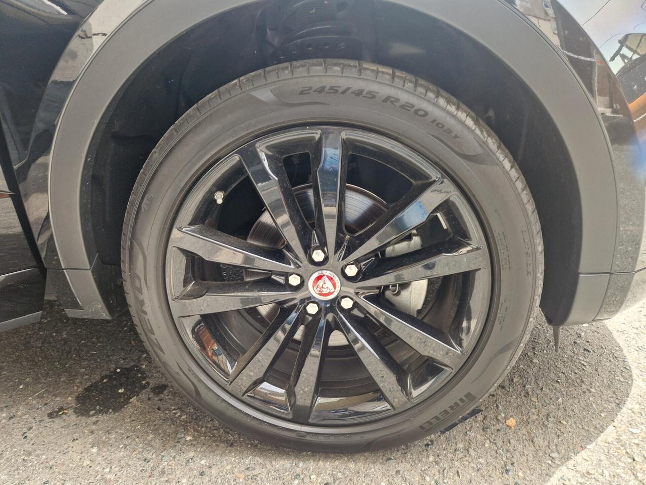 Jaguar E-Pace 2.0D 150 CV AWD aut. R-Dynamic