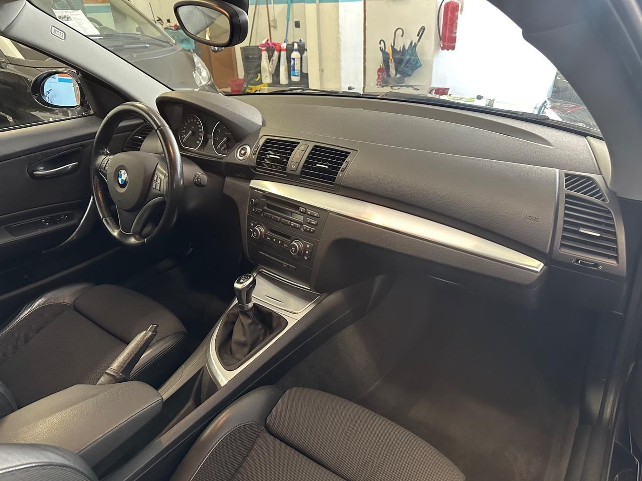 Bmw 120 120i cat 3 porte Futura - Pelle Xeno Autonavigli