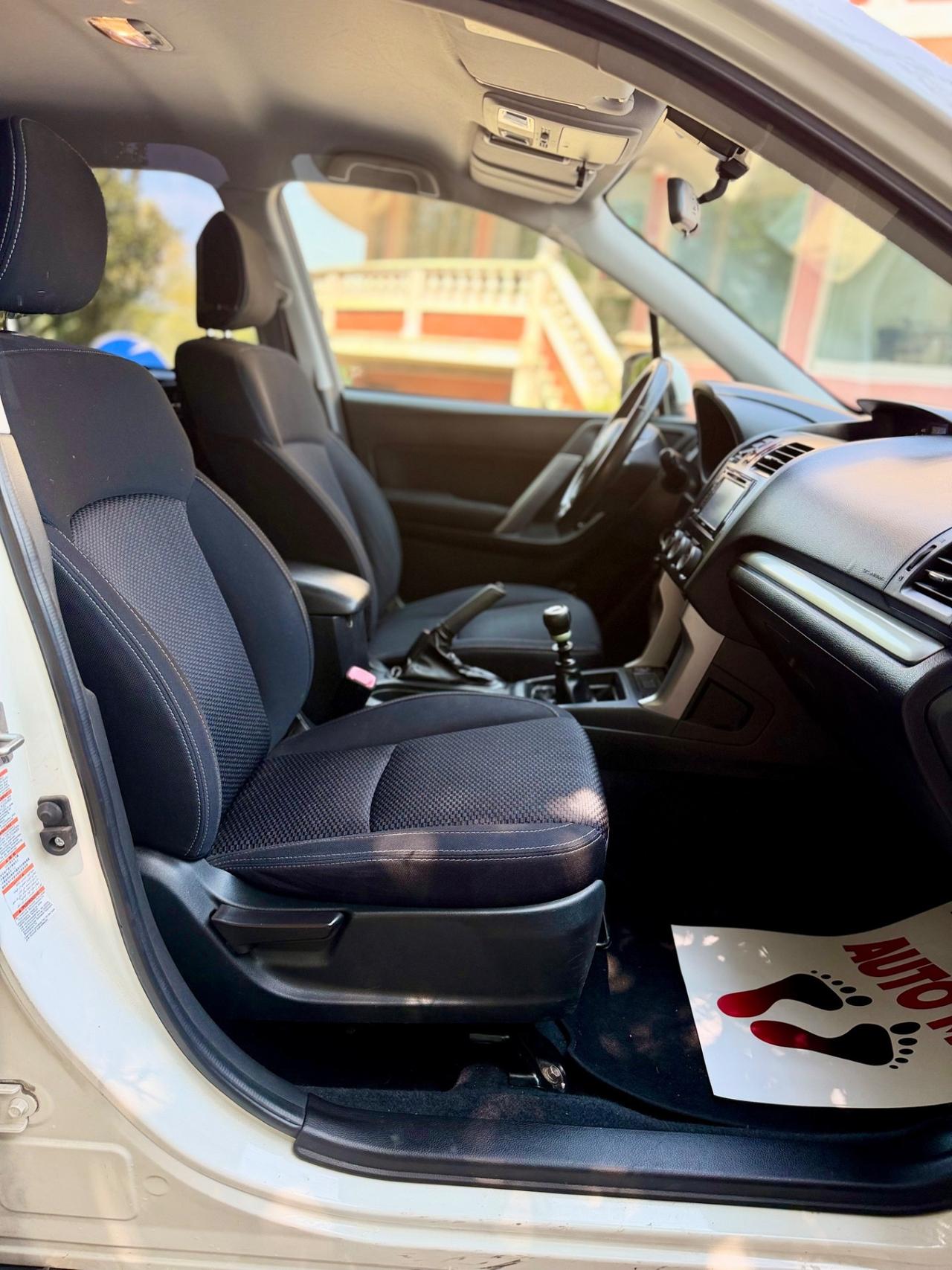 Subaru Forester 2014 2.0D 4x4 gancio traino garanzia 12 mesi ! ! !