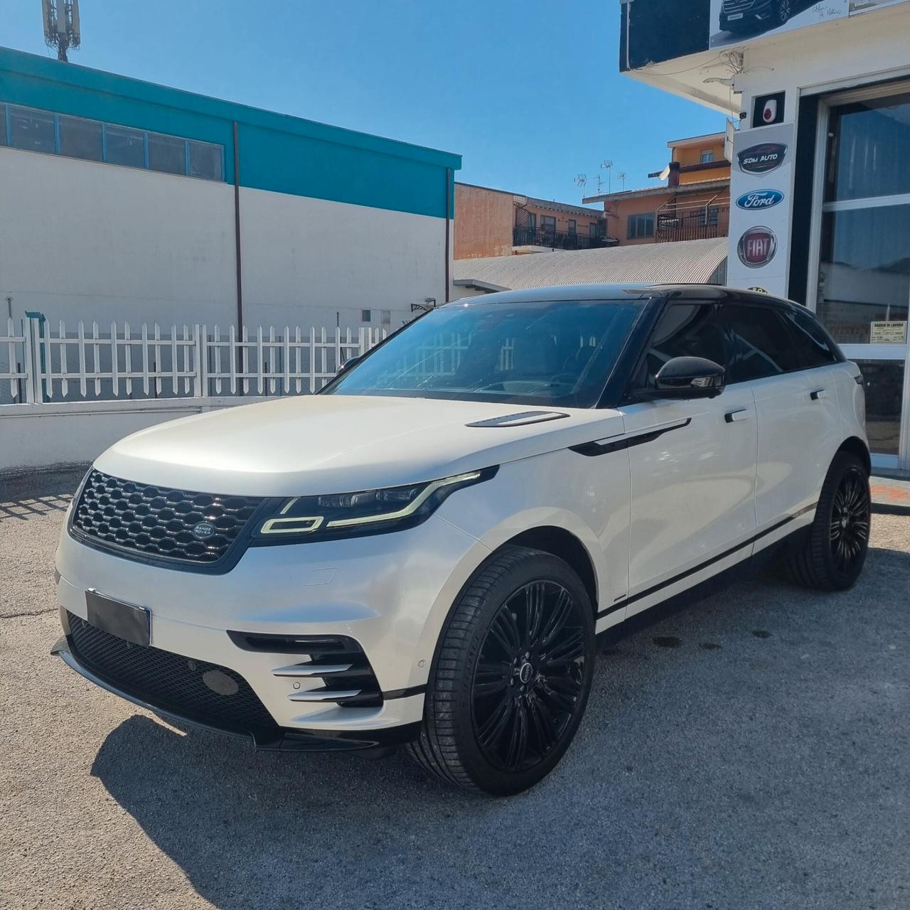 Land Rover Range Velar 3.0D V6 300 CV R-Dynamic