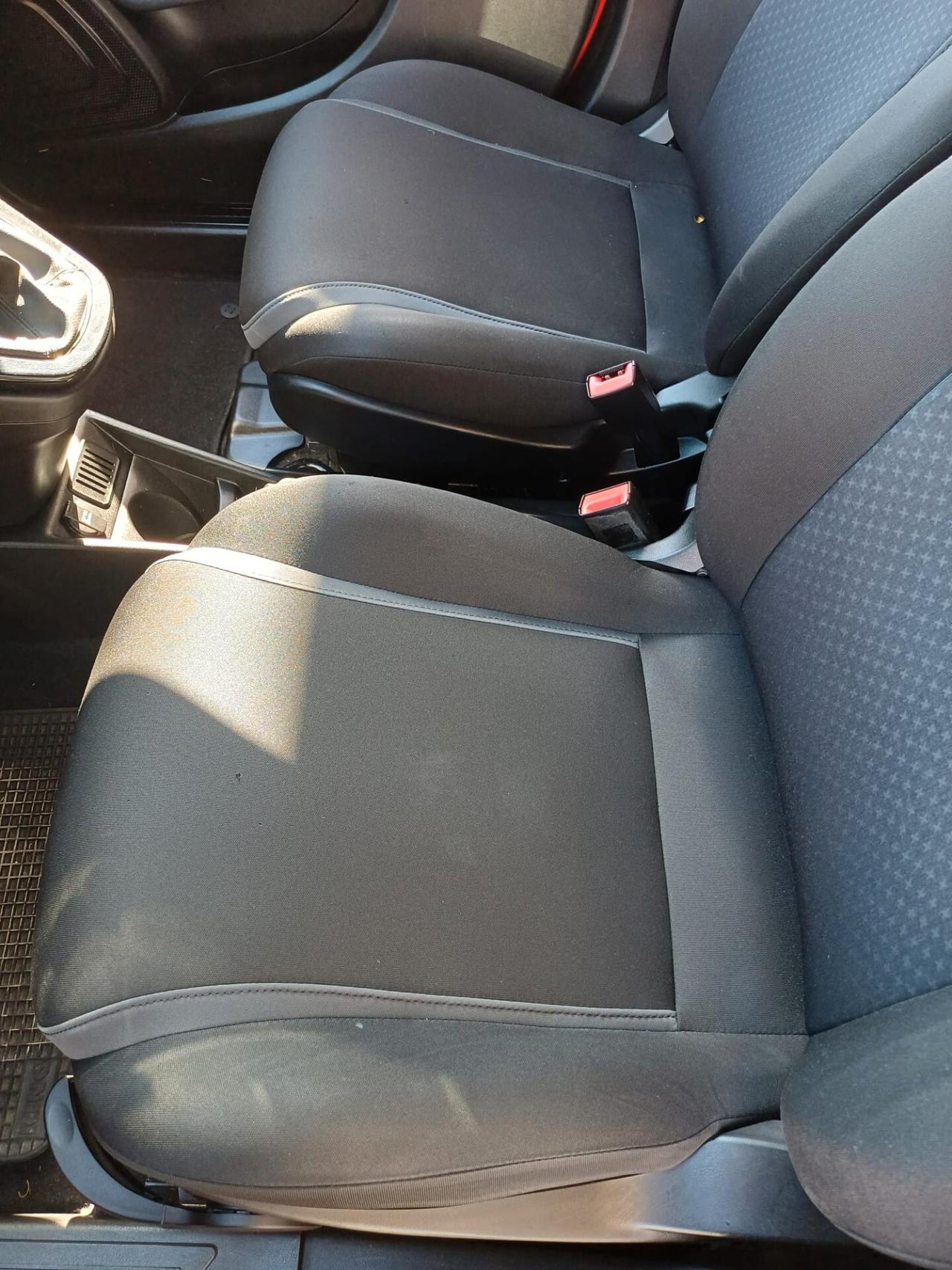 Lancia Ypsilon GPL DI SERIE Fiammante - 2018