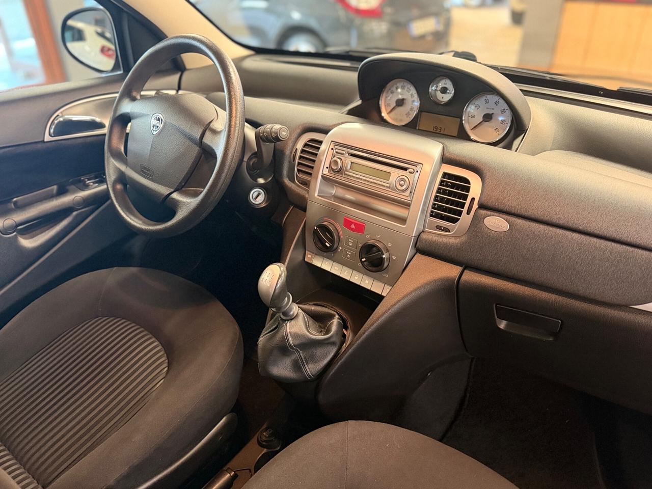 Lancia Ypsilon 1.2 69 CV Platinum